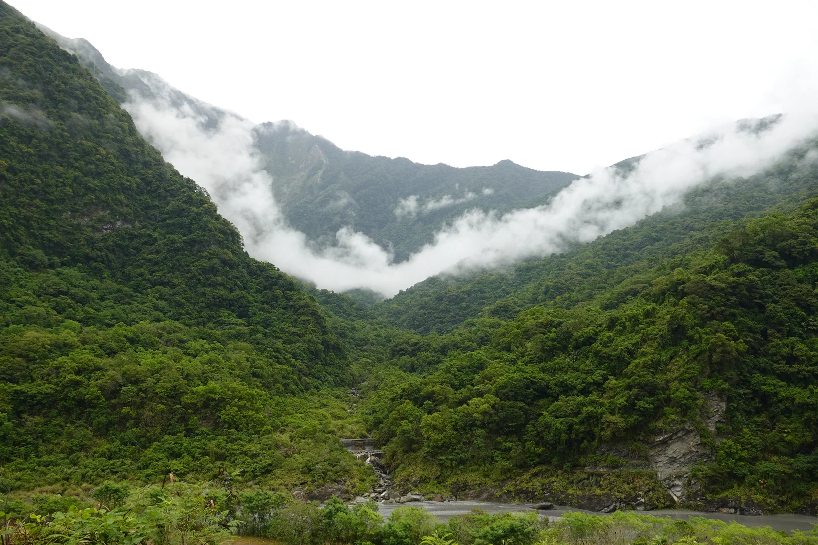 銅門部落所在的山谷